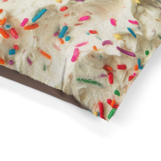 Butter cream frosting pet bed